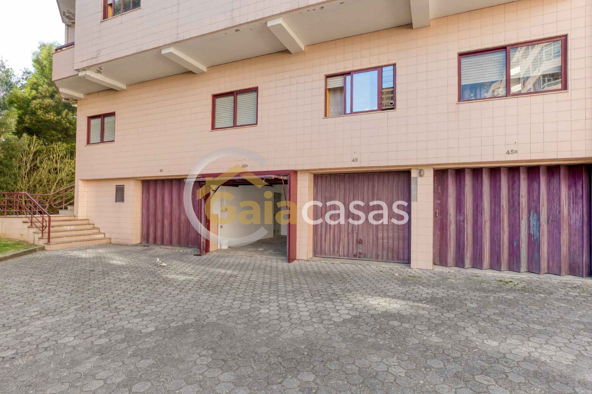 garagem-exterior.jpg