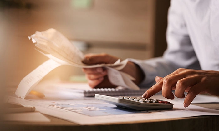 finanças a contabilizar com homem